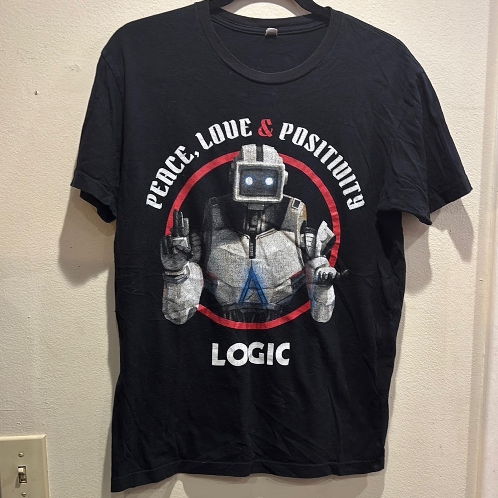 Logic t shirt